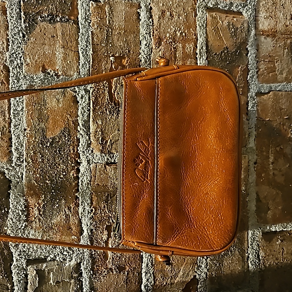 Patricia Nash Leather Bacoli Crossbody👛